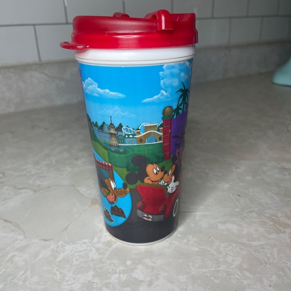 Lot of 3 Disney parks quick refill mugs - Picture 6 of 7